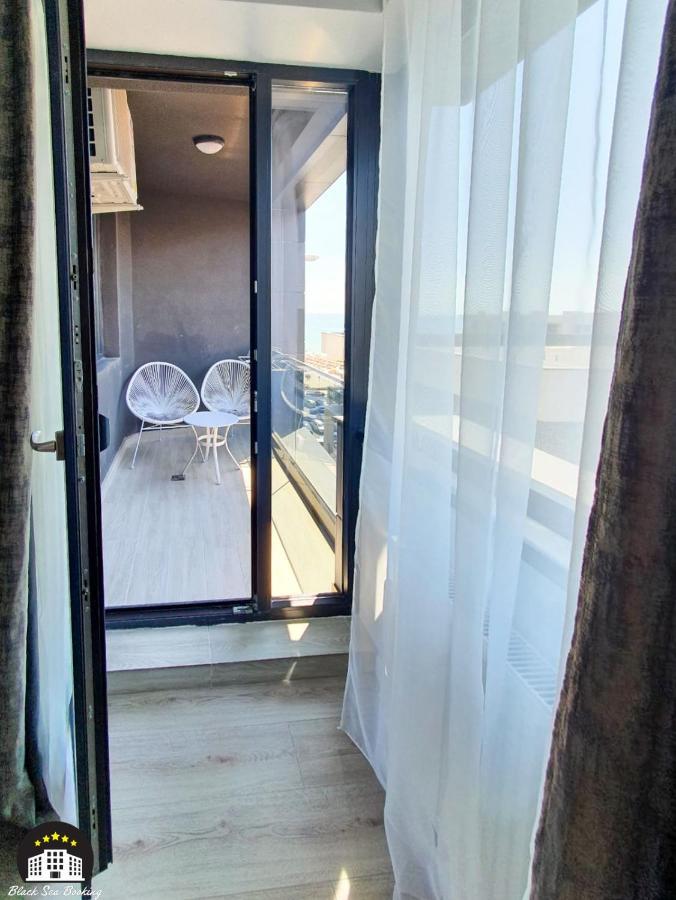 Black Sea Booking - Oana Năvodari Exteriör bild